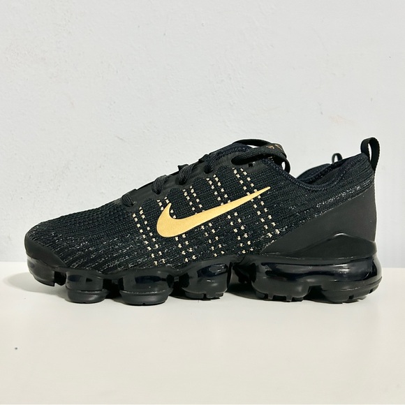 Nike Air VaporMax Flyknit 3 GS “Black Gold” Women’s Size 8.5 Kids 7Y Sneakers - Picture 4 of 9